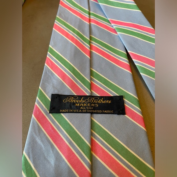 Brooks Brothers Spring Silk Tie (3.5 in width) - Picture 2 of 4
